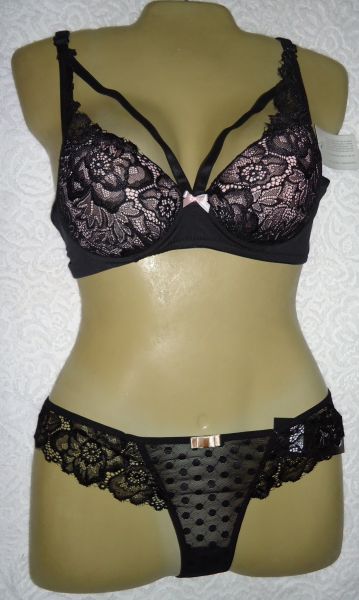 Conjunto Strappy Bra