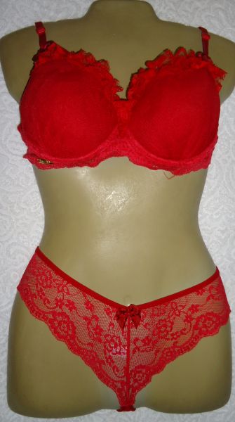 Conjunto em renda - vermelho